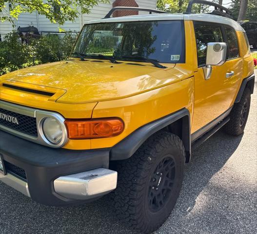 used 2007 Toyota FJ Cruiser car, priced at $11,500