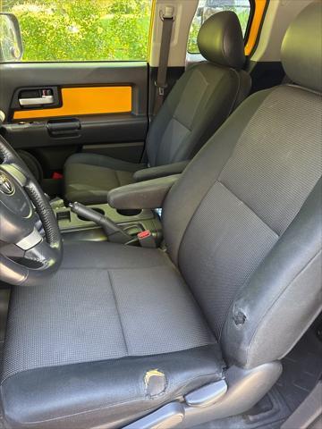 used 2007 Toyota FJ Cruiser car, priced at $11,500