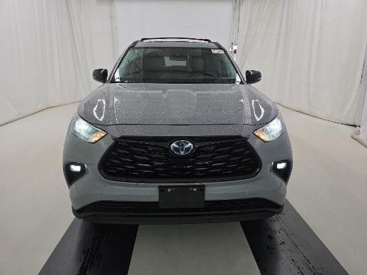used 2024 Toyota Highlander Hybrid car, priced at $49,500