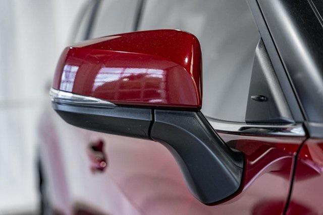 used 2022 Toyota Highlander car, priced at $34,000