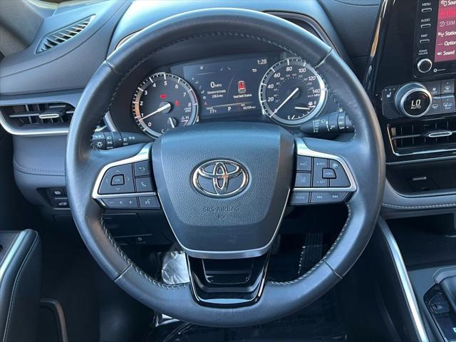 used 2022 Toyota Highlander car, priced at $37,000