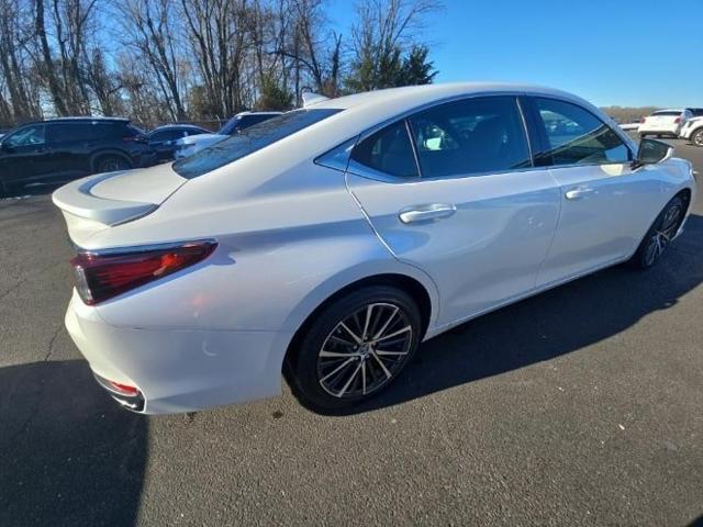 used 2024 Lexus ES 250 car, priced at $40,500