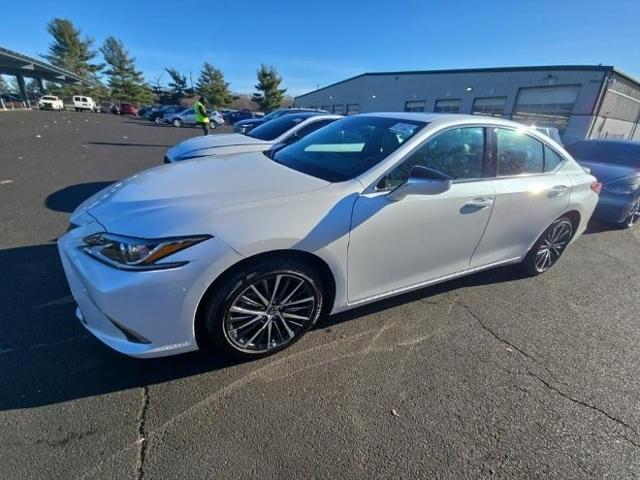 used 2024 Lexus ES 250 car, priced at $40,500