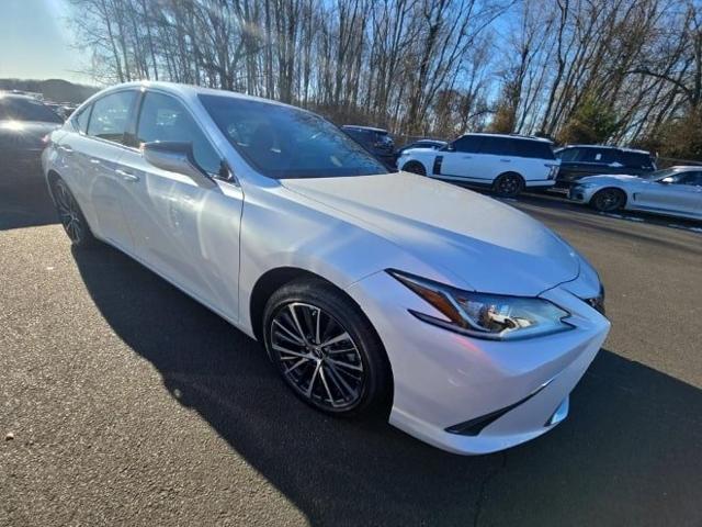 used 2024 Lexus ES 250 car, priced at $40,500