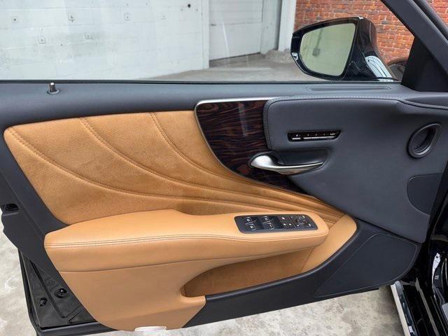 used 2023 Lexus LS 500 car, priced at $73,000