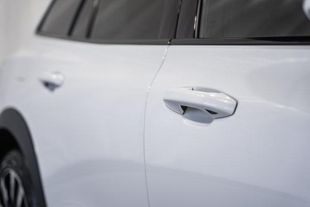 used 2023 Volvo V60 Cross Country car, priced at $41,000
