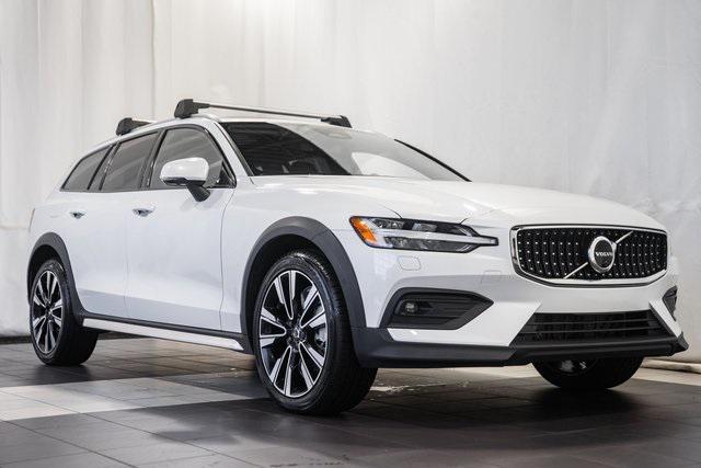 used 2023 Volvo V60 Cross Country car, priced at $43,000