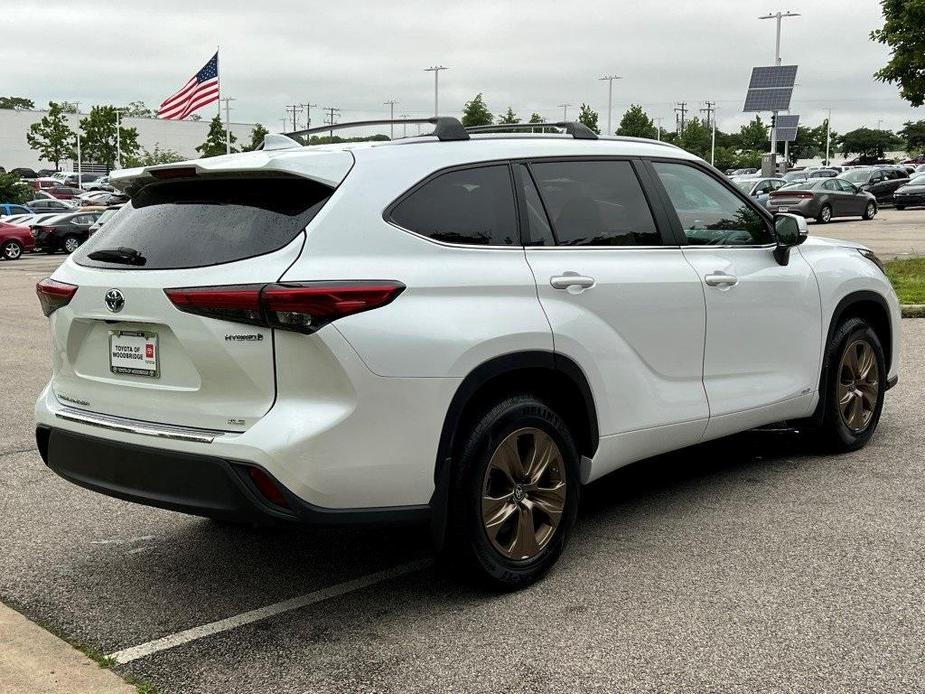 used 2023 Toyota Highlander Hybrid car, priced at $40,770