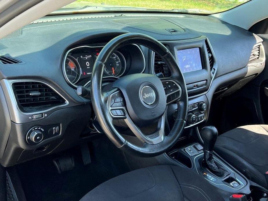 used 2019 Jeep Cherokee car, priced at $15,400