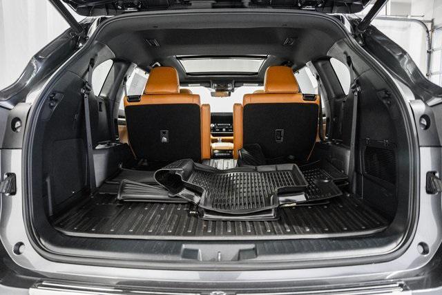 used 2022 Toyota Highlander car, priced at $39,500