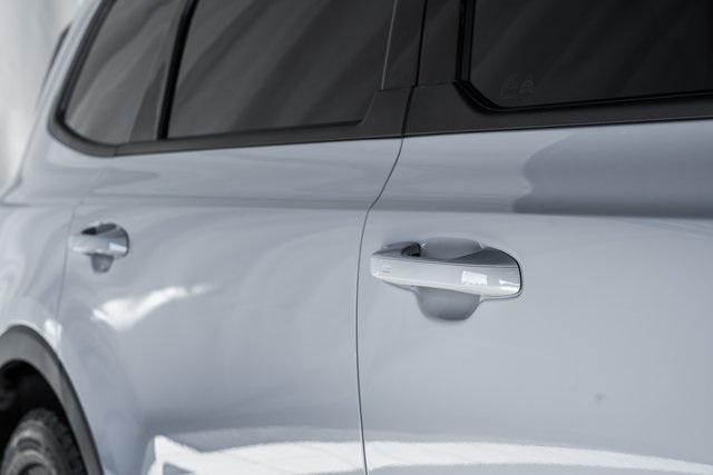 used 2023 Kia Telluride car, priced at $38,000