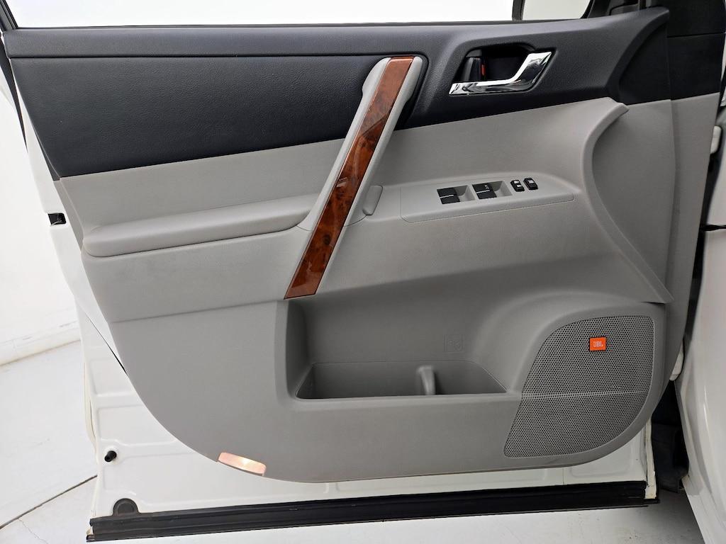 used 2013 Toyota Highlander car, priced at $18,998