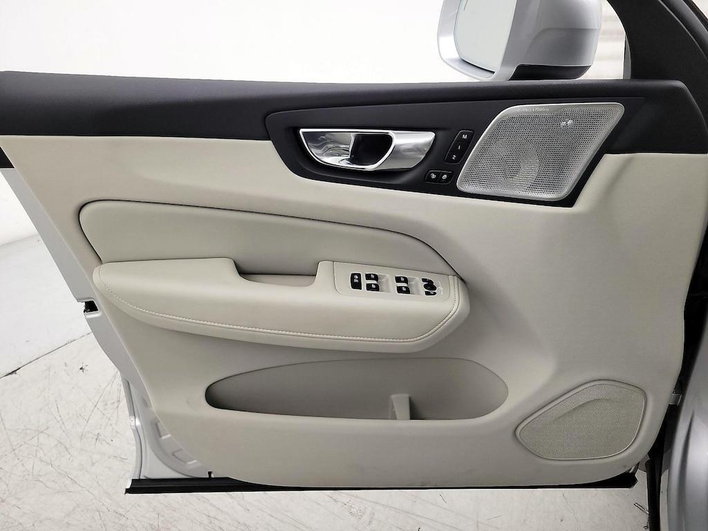 used 2021 Volvo XC60 Recharge Plug-In Hybrid car, priced at $45,998