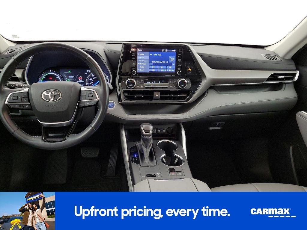 used 2021 Toyota Highlander Hybrid car, priced at $39,998