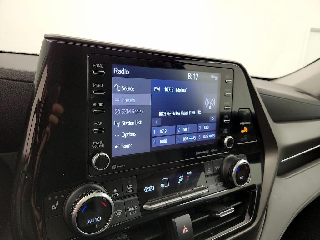 used 2021 Toyota Highlander Hybrid car, priced at $39,998