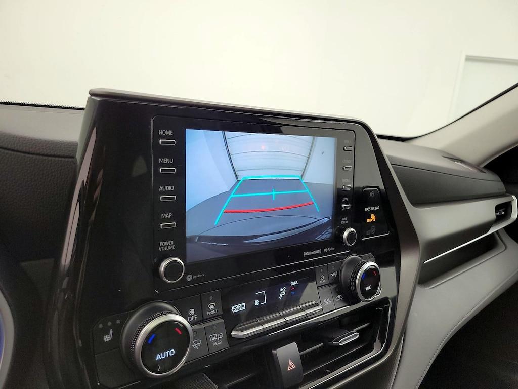 used 2021 Toyota Highlander Hybrid car, priced at $39,998