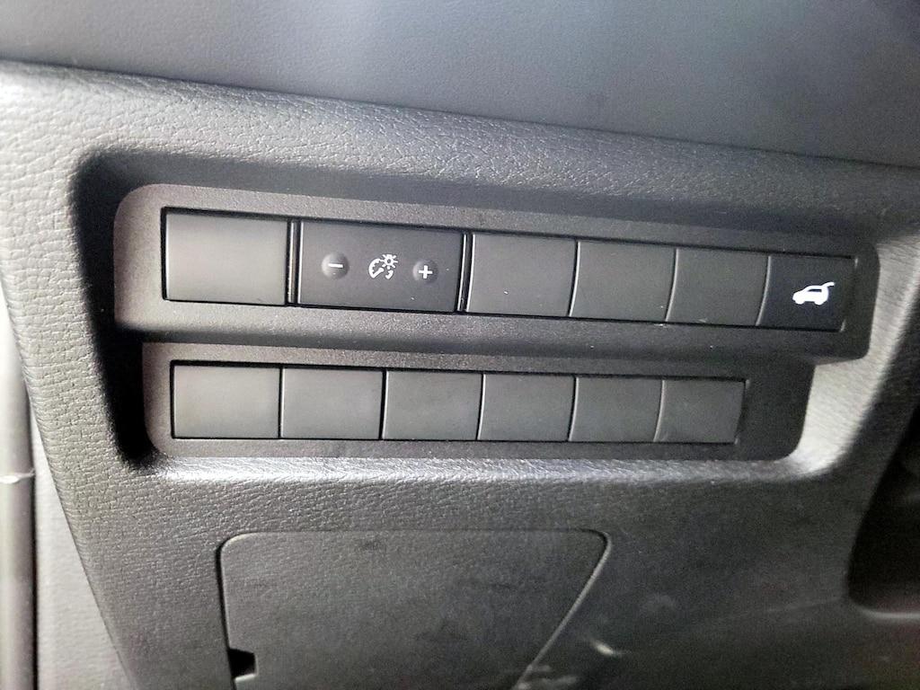 used 2024 Mitsubishi Outlander car, priced at $25,998