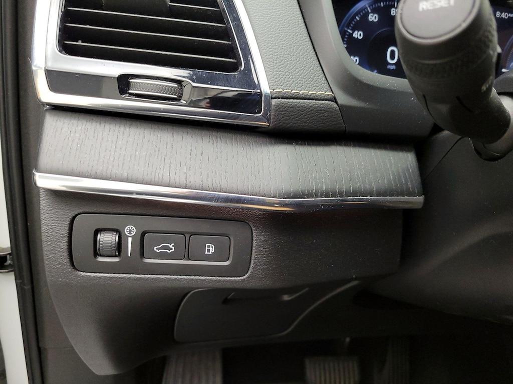 used 2021 Volvo XC90 Recharge Plug-In Hybrid car, priced at $37,998