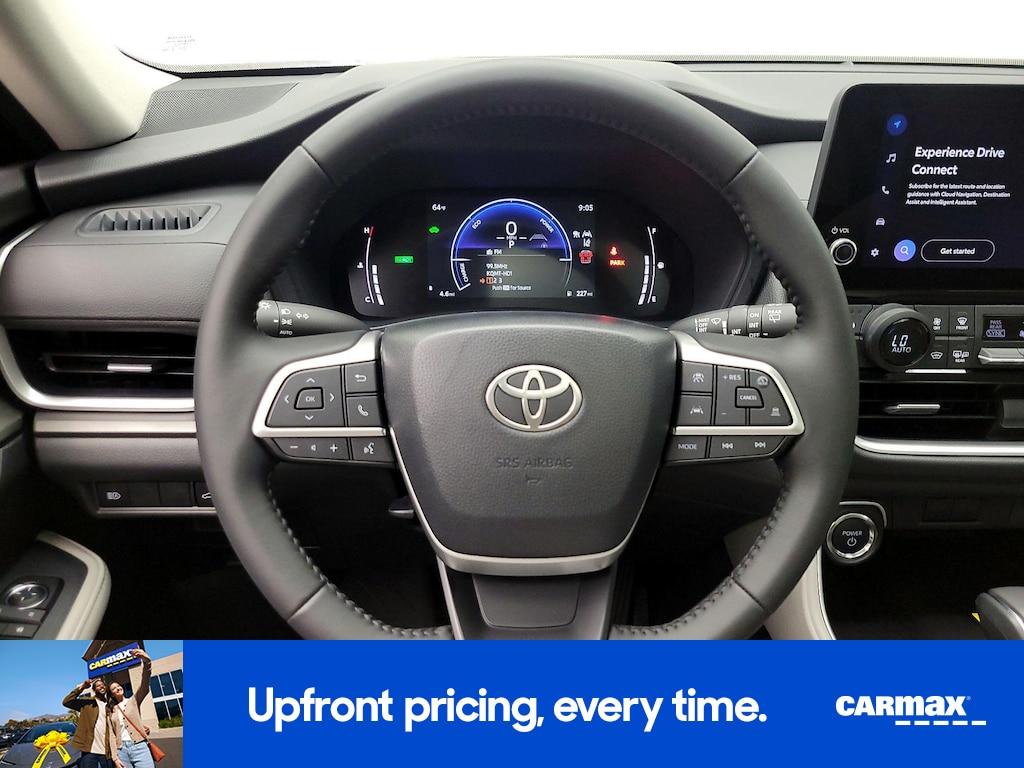 used 2025 Toyota Grand Highlander car, priced at $55,998