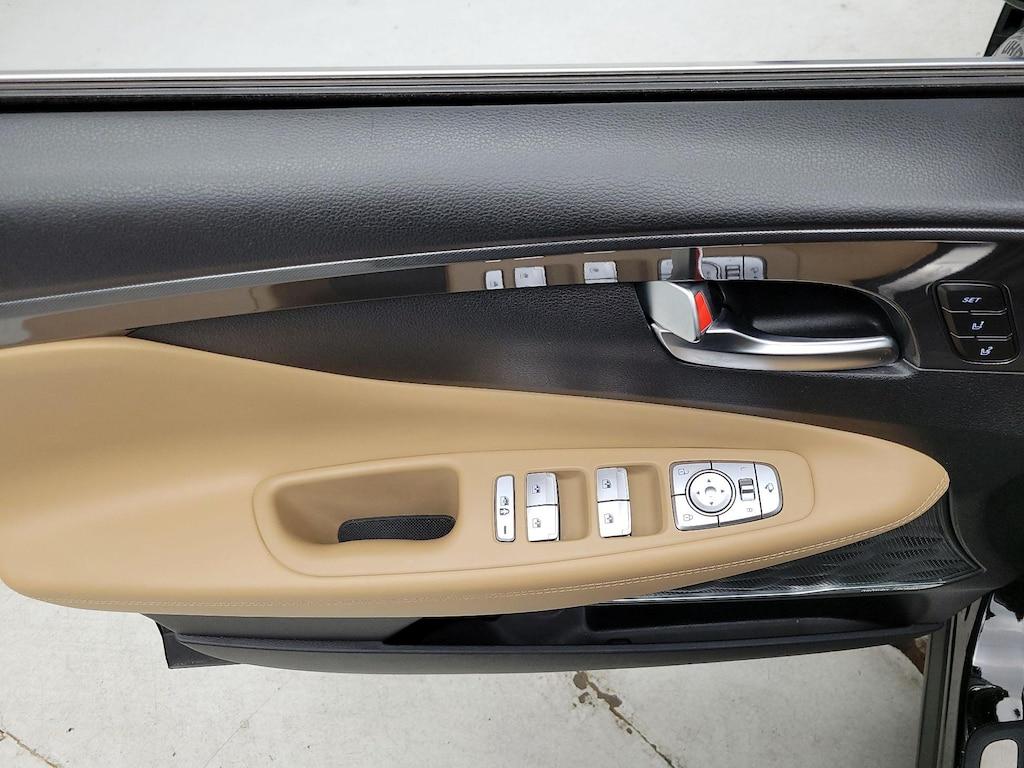 used 2023 Hyundai Santa Fe car, priced at $31,998