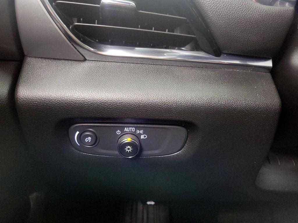 used 2022 Chevrolet Traverse car, priced at $33,998