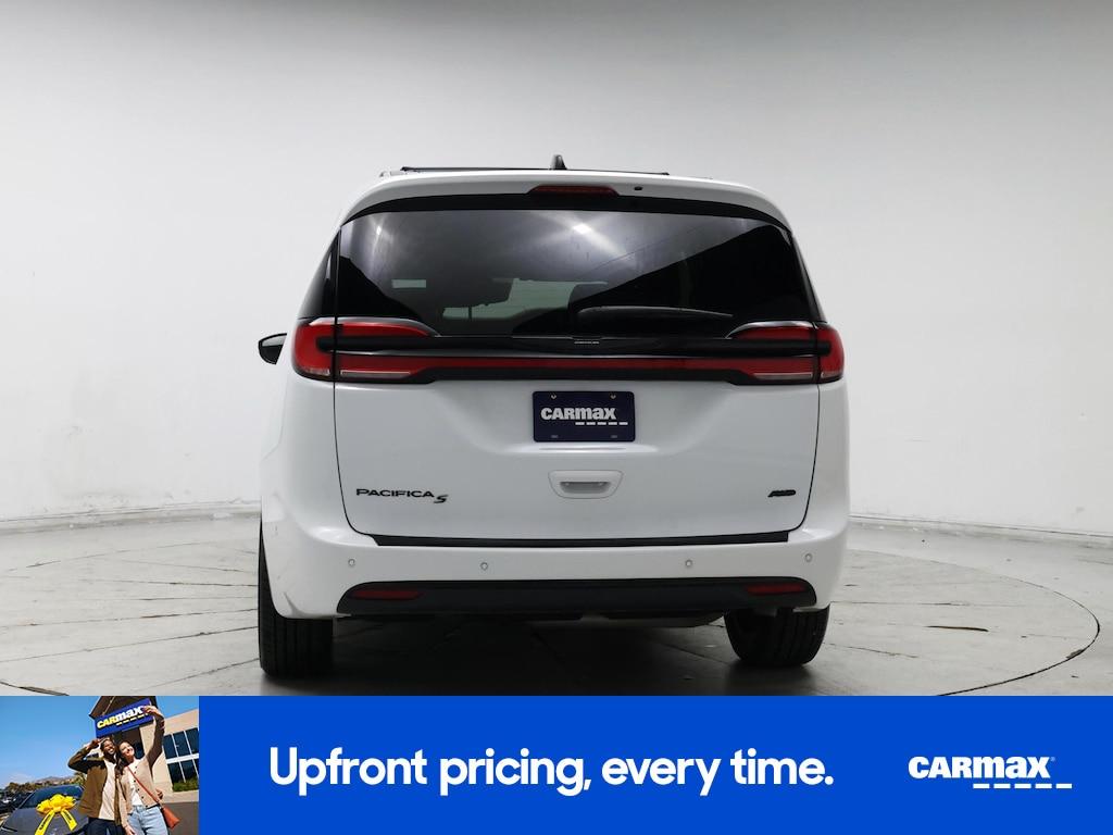 used 2023 Chrysler Pacifica car, priced at $37,998
