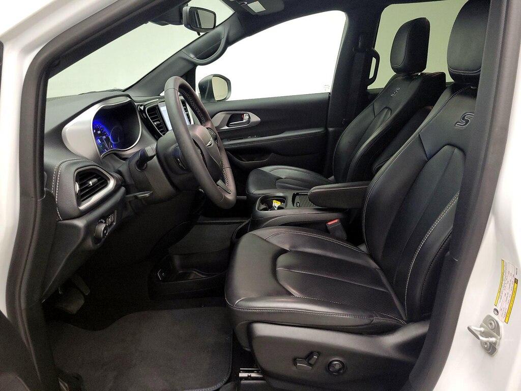 used 2023 Chrysler Pacifica car, priced at $37,998