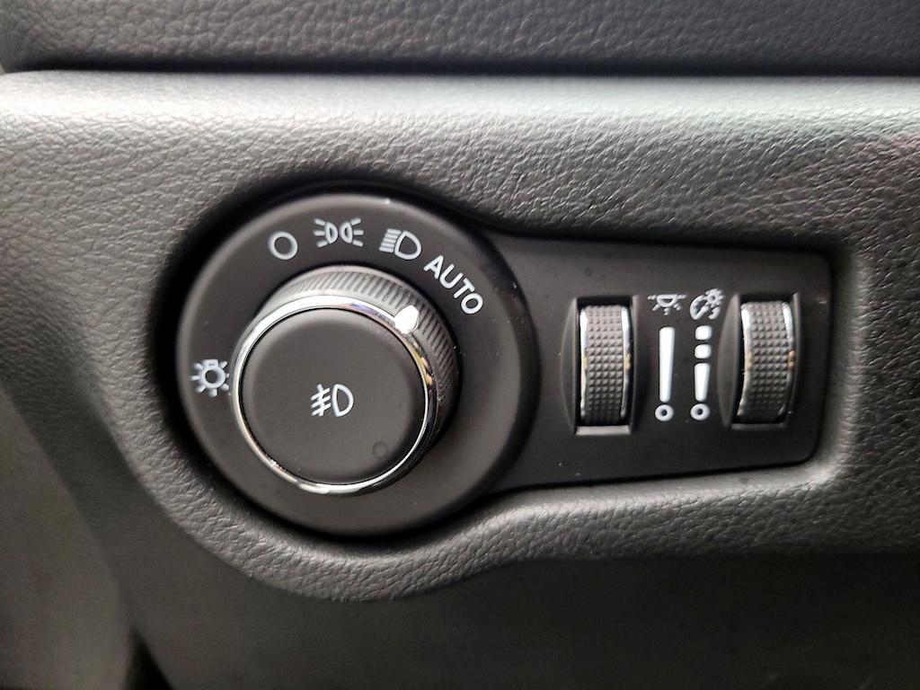 used 2023 Chrysler Pacifica car, priced at $37,998