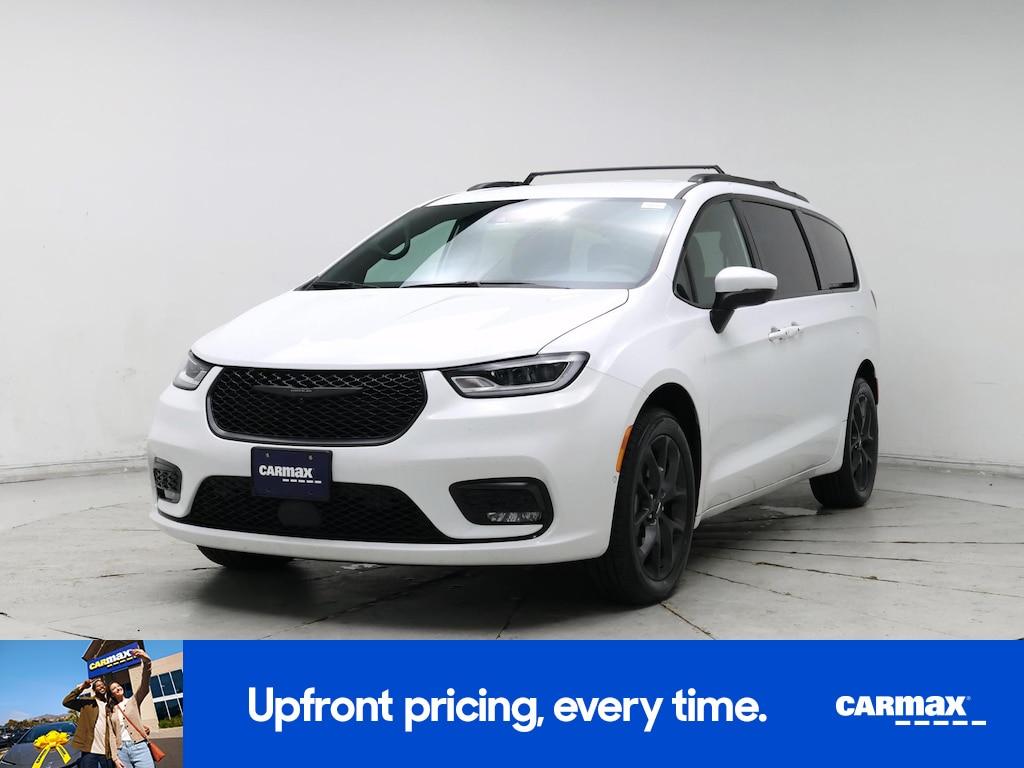 used 2023 Chrysler Pacifica car, priced at $37,998