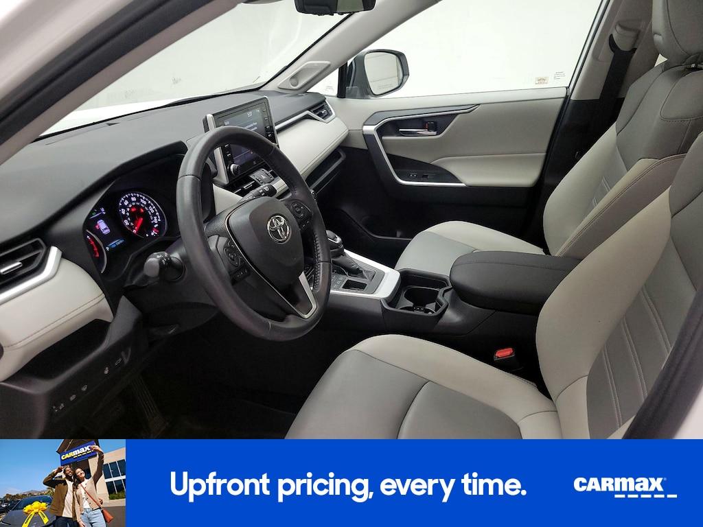 used 2020 Toyota RAV4 car, priced at $31,998