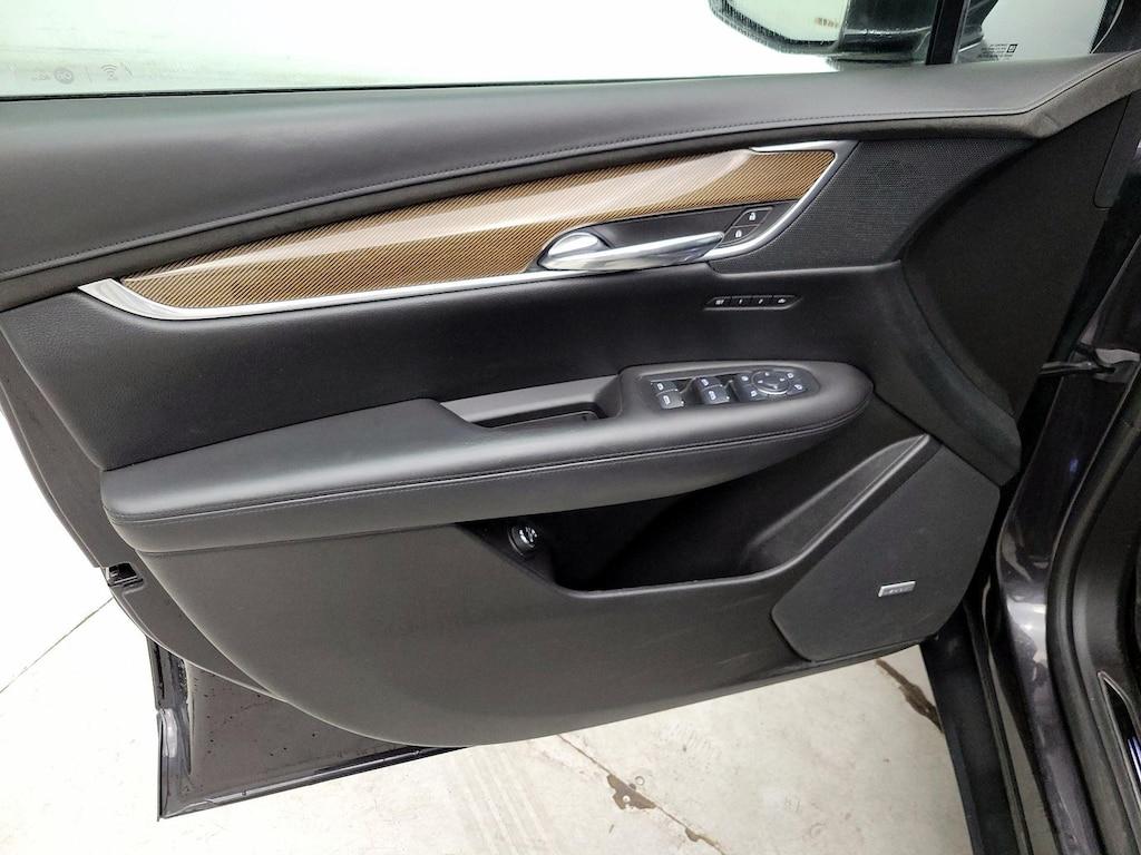 used 2017 Cadillac XT5 car, priced at $21,998