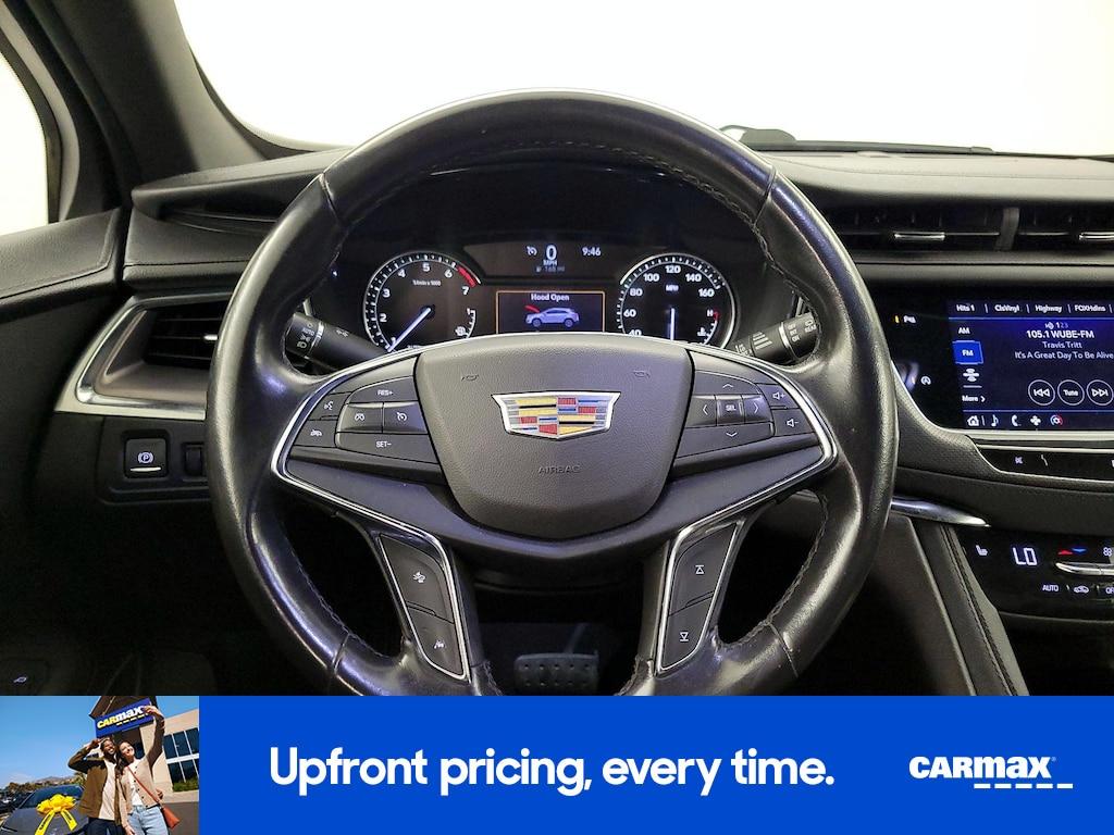 used 2021 Cadillac XT5 car, priced at $26,998