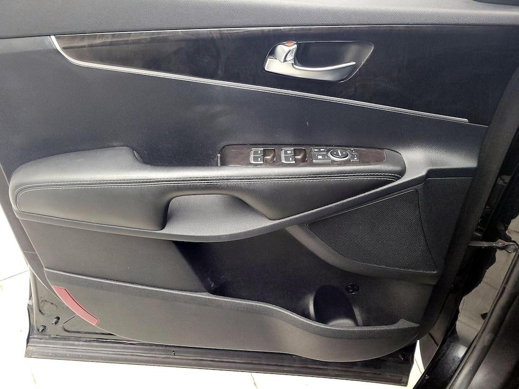 used 2016 Kia Sorento car, priced at $13,998