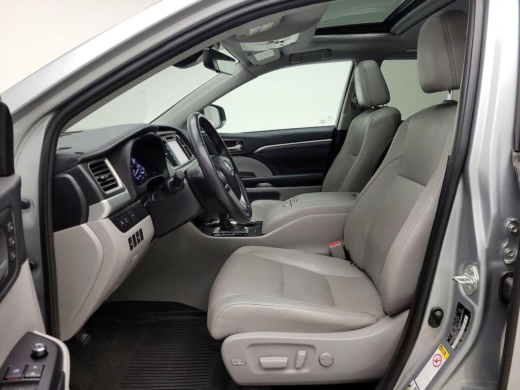 used 2019 Toyota Highlander car, priced at $29,998