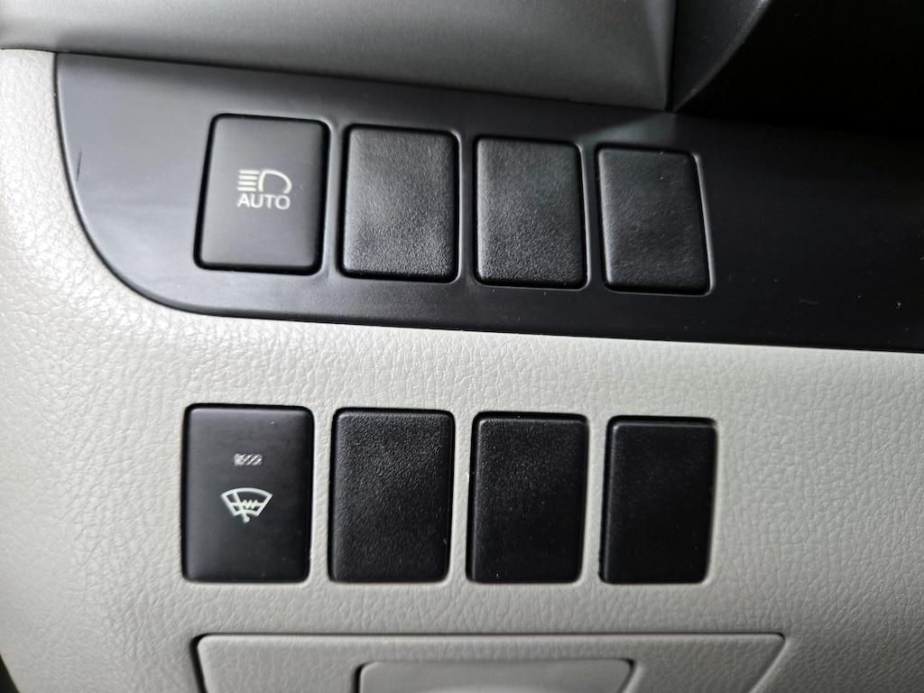used 2018 Toyota Highlander car, priced at $23,998