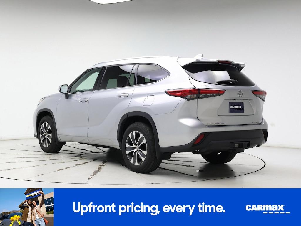 used 2021 Toyota Highlander car, priced at $26,998