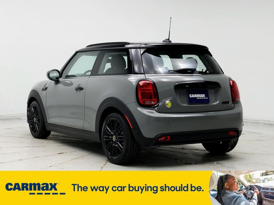 used 2023 MINI SE Hardtop car, priced at $24,998