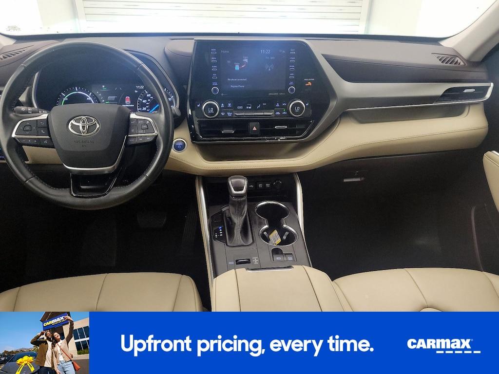 used 2021 Toyota Highlander Hybrid car, priced at $33,998