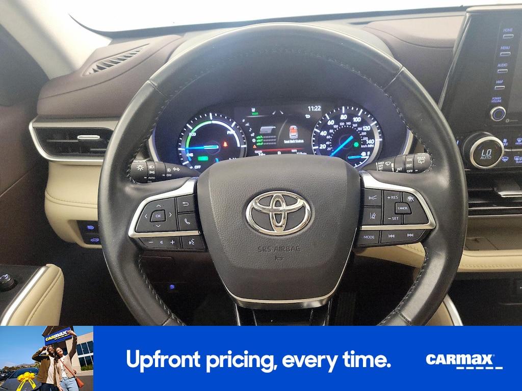 used 2021 Toyota Highlander Hybrid car, priced at $33,998