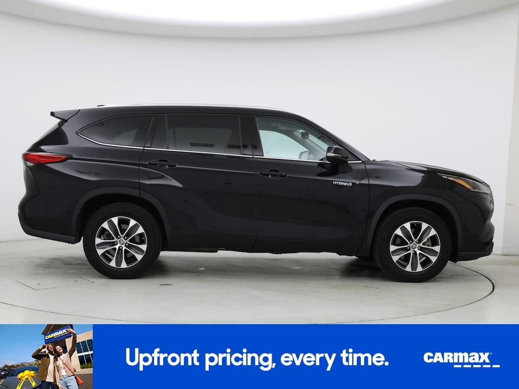 used 2021 Toyota Highlander Hybrid car, priced at $33,998