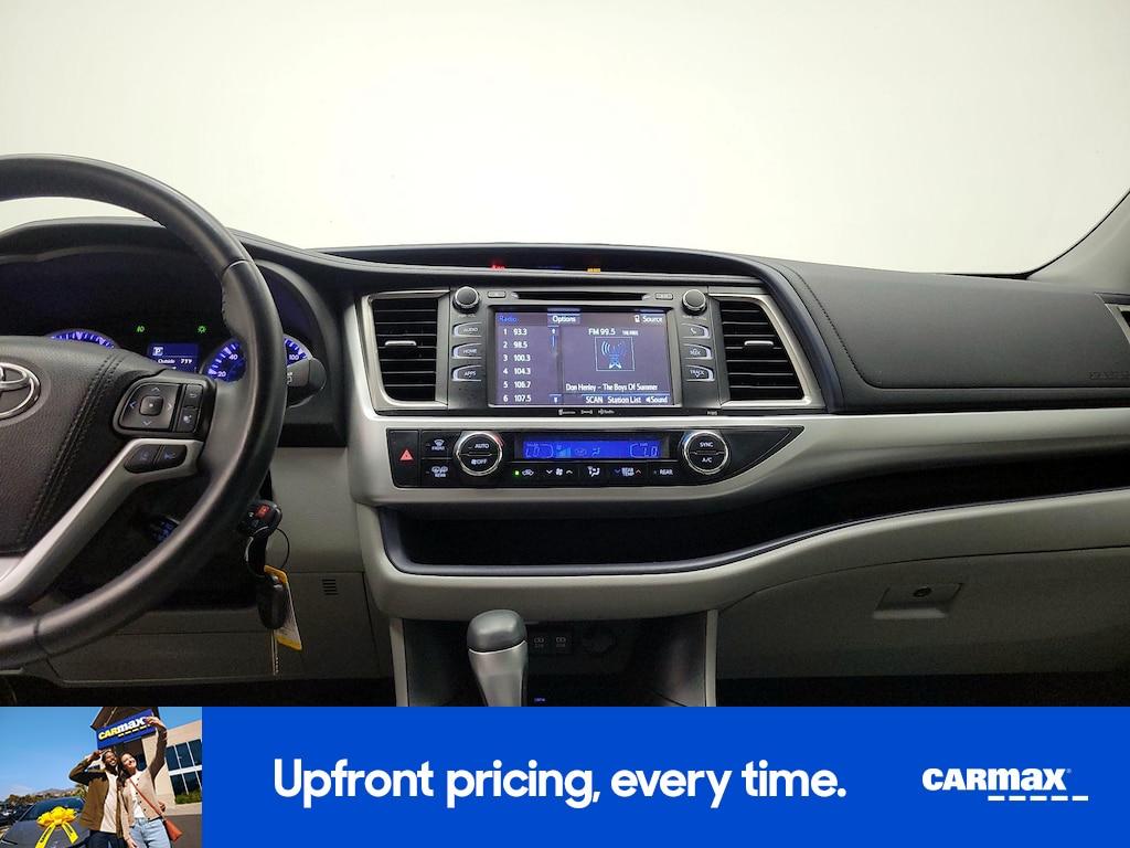 used 2019 Toyota Highlander car, priced at $25,998