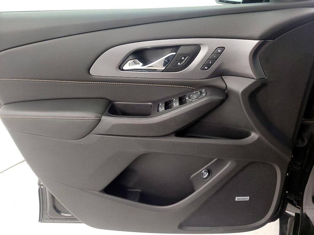 used 2020 Chevrolet Traverse car, priced at $26,998