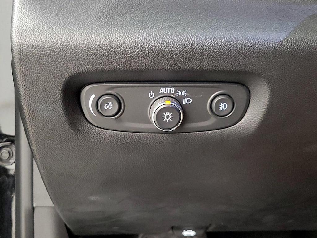 used 2020 Chevrolet Traverse car, priced at $26,998