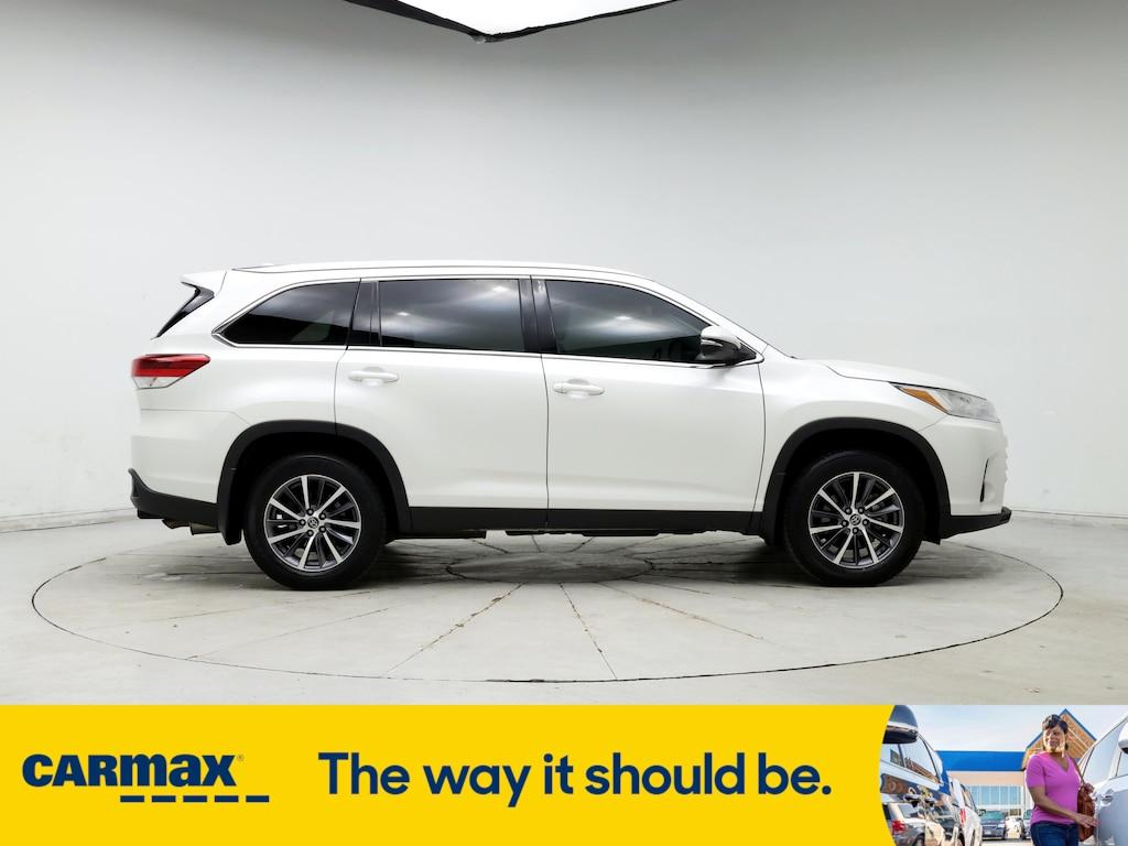 used 2019 Toyota Highlander car, priced at $26,998