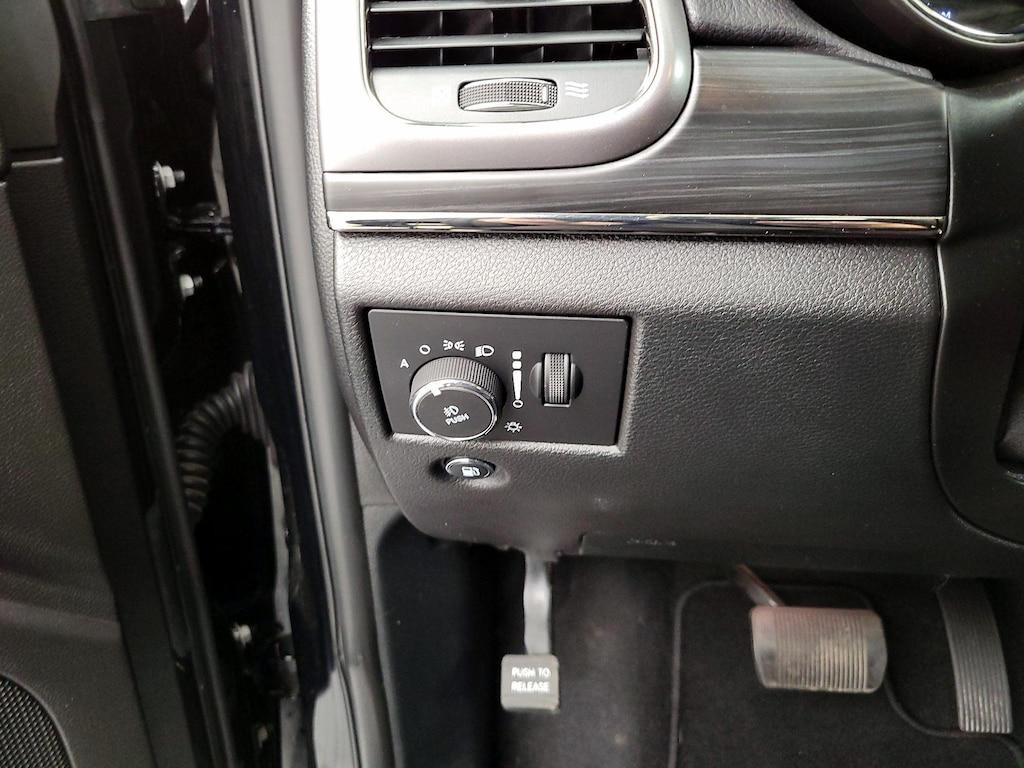 used 2020 Jeep Grand Cherokee car, priced at $30,998