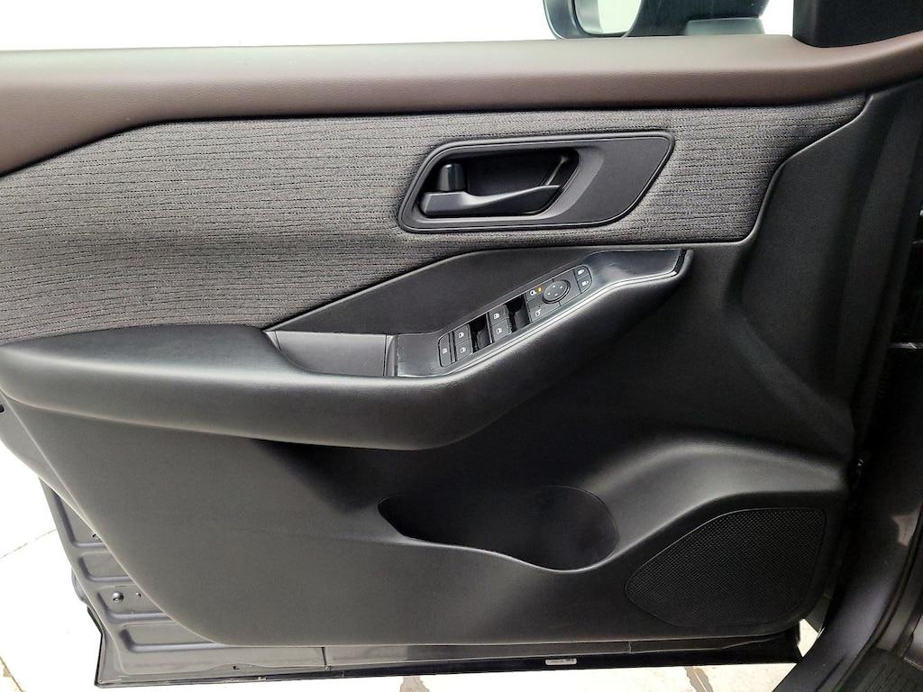 used 2023 Nissan Rogue car, priced at $21,998