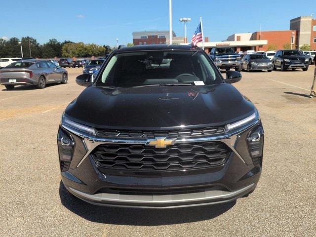 new 2025 Chevrolet Trax car, priced at $26,169