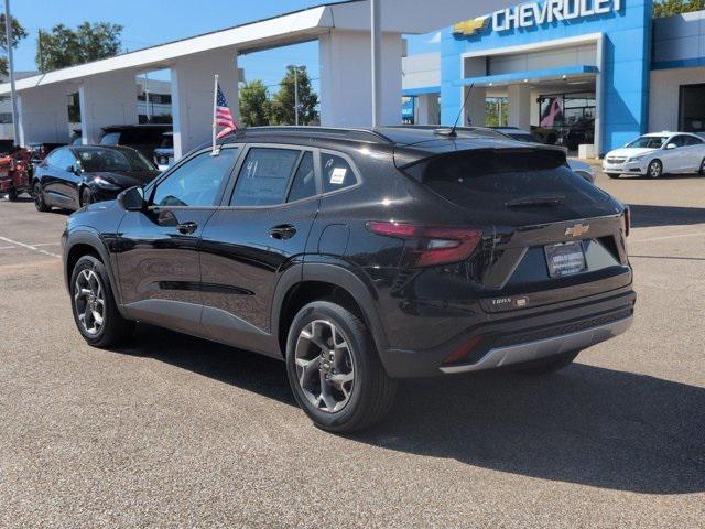 new 2025 Chevrolet Trax car, priced at $26,169