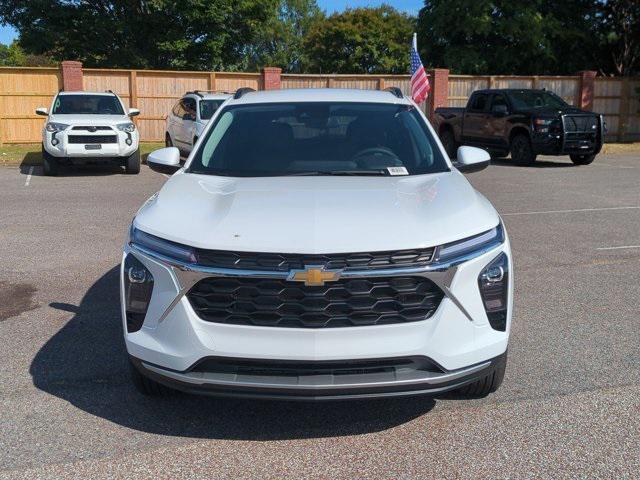 new 2025 Chevrolet Trax car, priced at $25,274