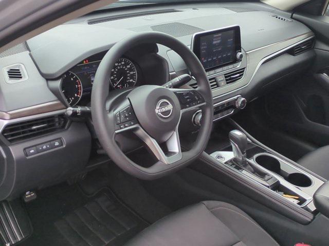 used 2023 Nissan Altima car, priced at $20,926